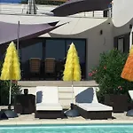 Gorgeous Mansion For 6 In Barjac (Gard)