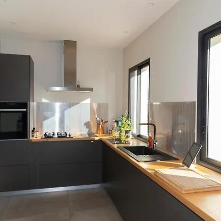 Gorgeous Mansion For 6 In Tatil Evi