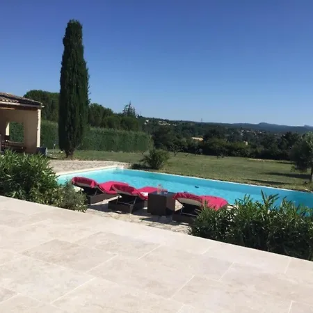 Gorgeous Mansion For 6 In Barjac (Gard)