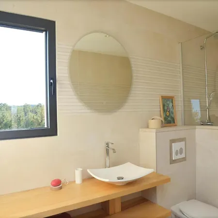 Gorgeous Mansion For 6 In Ferienhaus Barjac (Gard)