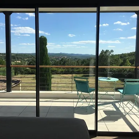 Gorgeous Mansion For 6 In Nyaraló