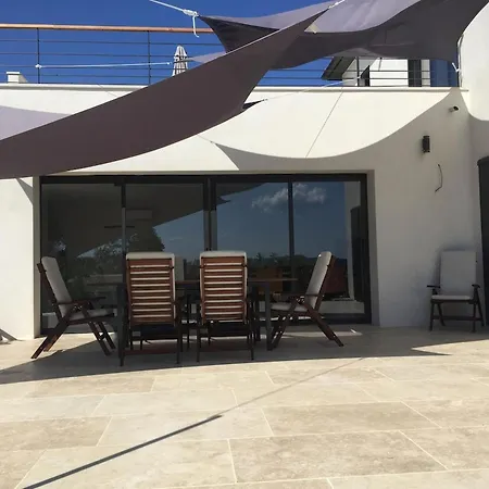 Gorgeous Mansion For 6 In Nyaraló *